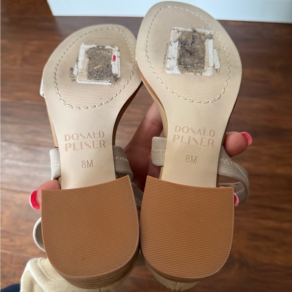 Elegant Tan and Gold Donald Pliner Strappy Block Heel Women's Sandals-Size 8 - Picture 7 of 11